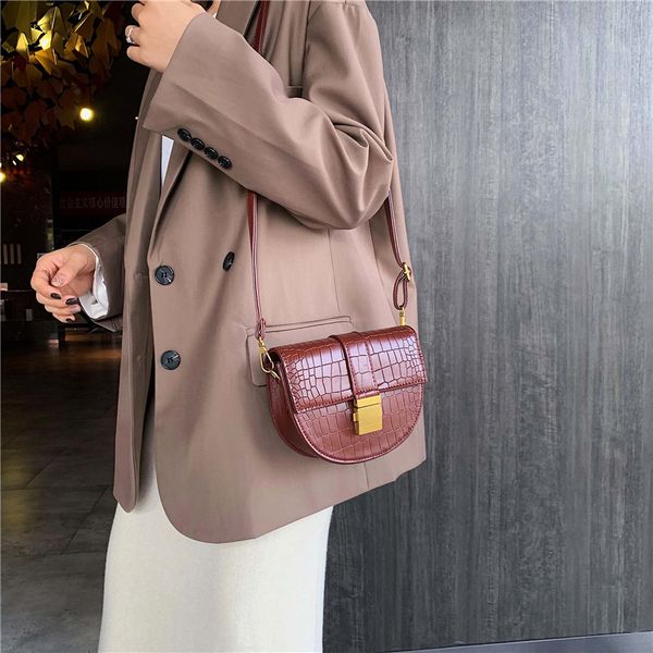 women's new fashion refinement vintage alligator saddle bag mini chain shoulder bag crossbody handbag
women's new fashion refinement vintage alligator saddle bag mini chain shoulder bag crossbody handbag