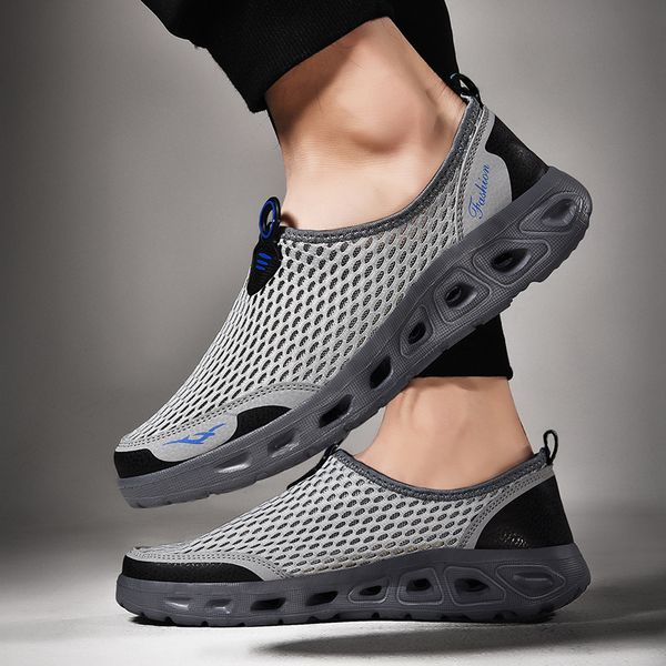 2019 summer men's shoes breathable mesh running shoes lightweight sports water couple flat large size
2019 summer men's shoes breathable mesh running shoes lightweight sports water couple flat large size