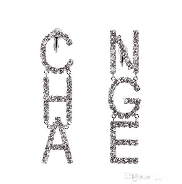 женщины письмо c длинные кисточкой серьги золото серебро rhinestone письмо серьги стержня для подарков способа партии ювелирных изделий acce, Slivery;golden
женщины письмо c длинные кисточкой серьги золото серебро rhinestone письмо серьги стержня для подарков способа партии ювелирных изделий acce, Slivery;golden