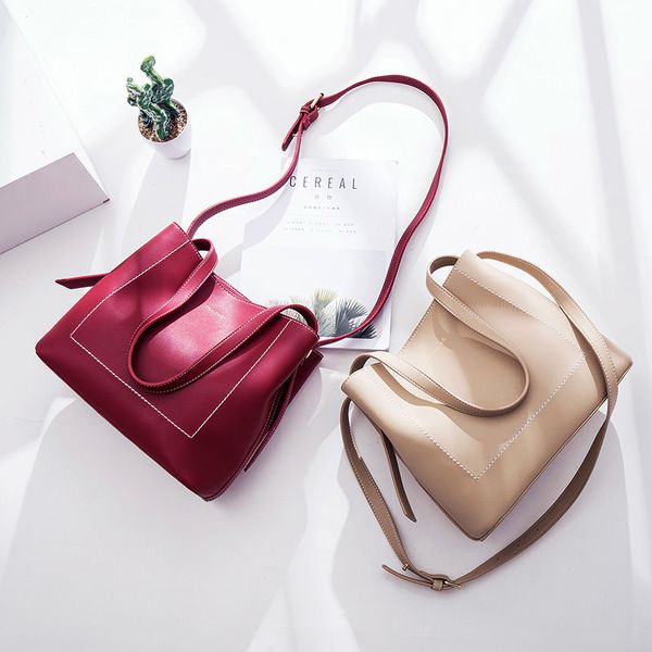 women brand new bucket bag pu leather leisure decoration single shoulder bag shoulder messenger handbags
women brand new bucket bag pu leather leisure decoration single shoulder bag shoulder messenger handbags