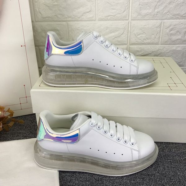 2020 new fashion crystal bottom single shoes men thick bottom wild sports shoes couple casual lace shoe box dhl spot 
2020 new fashion crystal bottom single shoes men thick bottom wild sports shoes couple casual lace shoe box dhl spot