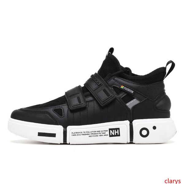 2020 fashion designer shoes triple s sneakers cool sole stitching wild sneakers three color men running outdoor shoes
2020 fashion designer shoes triple s sneakers cool sole stitching wild sneakers three color men running outdoor shoes