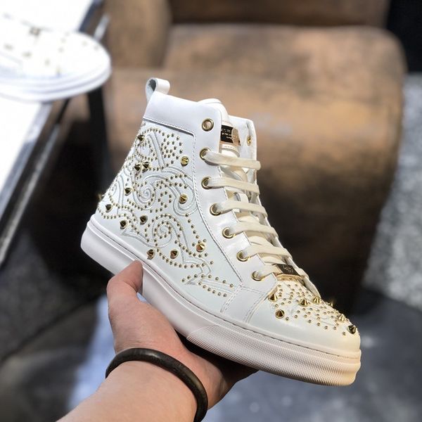 c2 new trend fashionable wild casual men's shoes, outdoor sports comfortable luxury men's shoes metal studs zapatos hombre, Black
c2 new trend fashionable wild casual men's shoes, outdoor sports comfortable luxury men's shoes metal studs zapatos hombre, Black