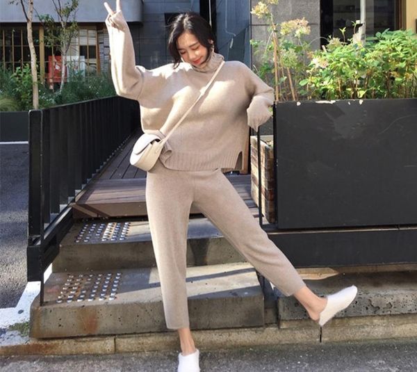 2019 autumn winter women turtleneck warm knit tracksuit fashion split knitted sweater 2 piece set elastic waist pants suits, White
2019 autumn winter women turtleneck warm knit tracksuit fashion split knitted sweater 2 piece set elastic waist pants suits, White