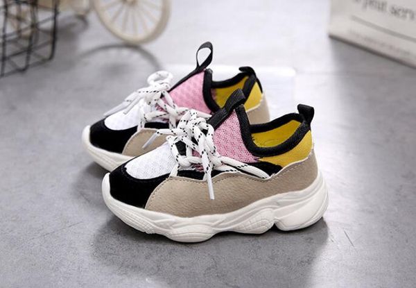 2020 designer- new children shoes for girls boys sneakers kids air mesh breathable sport shoe baby toddler outdoor sneakers 21-30, Black;red
2020 designer- new children shoes for girls boys sneakers kids air mesh breathable sport shoe baby toddler outdoor sneakers 21-30, Black;red