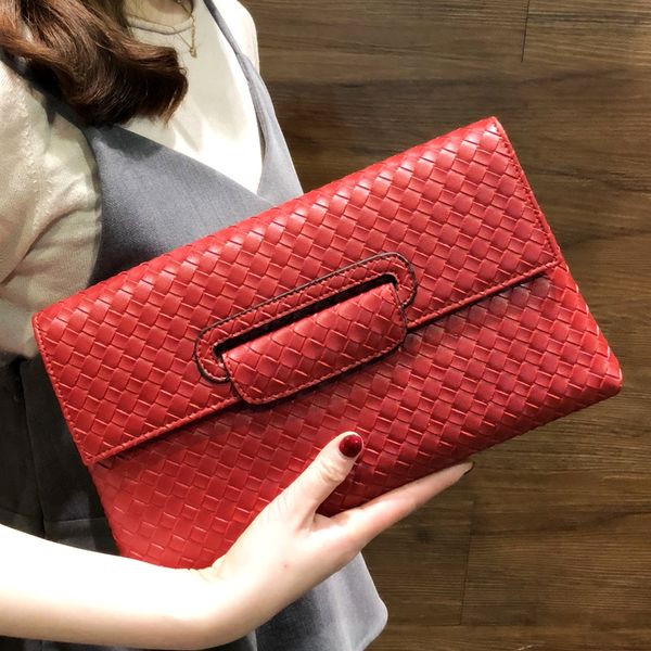 red weave envelope clutches evening party famous crossbody bag clutch chain purse handbags ladies elegant evening bag
red weave envelope clutches evening party famous crossbody bag clutch chain purse handbags ladies elegant evening bag