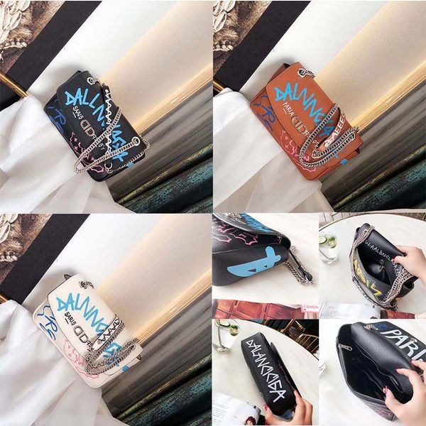 высокое качество классический дизайнер роскошь горячие продажи crossbody messenger женщины плечо хорошая кожа мути цвета famos бренд сумки 2
высокое качество классический дизайнер роскошь горячие продажи crossbody messenger женщины плечо хорошая кожа мути цвета famos бренд сумки 2