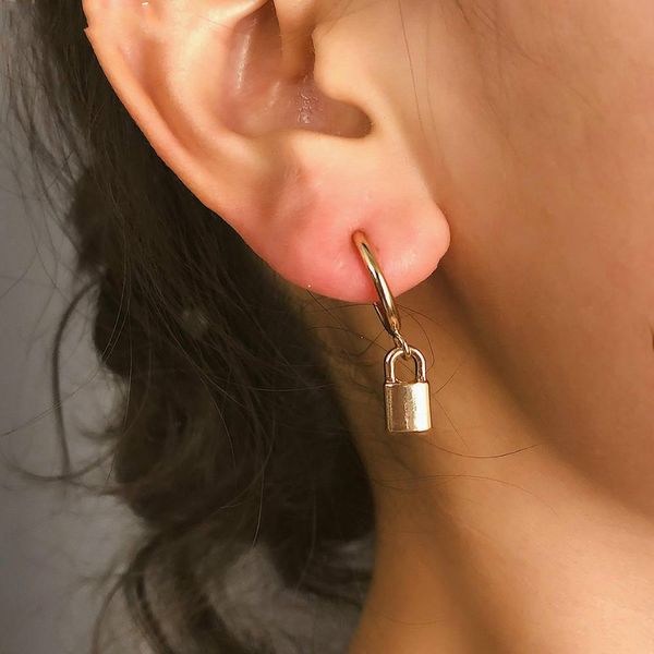 bohemian lock shape clip earring for women lady beach minimalist golden sliver round drop earring party jewelry 2019, Silver
bohemian lock shape clip earring for women lady beach minimalist golden sliver round drop earring party jewelry 2019, Silver