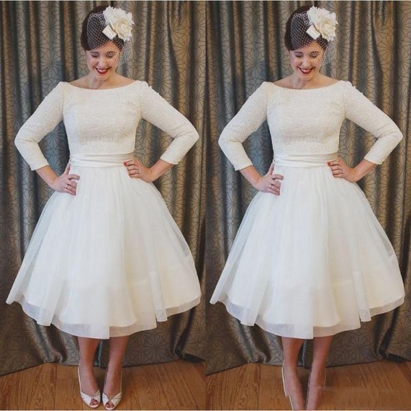 2020 vintage a line wedding dresses lace applique tea length a line scoop neck 3/4 long sleeves wedding bridal gown plus size, White
2020 vintage a line wedding dresses lace applique tea length a line scoop neck 3/4 long sleeves wedding bridal gown plus size, White
