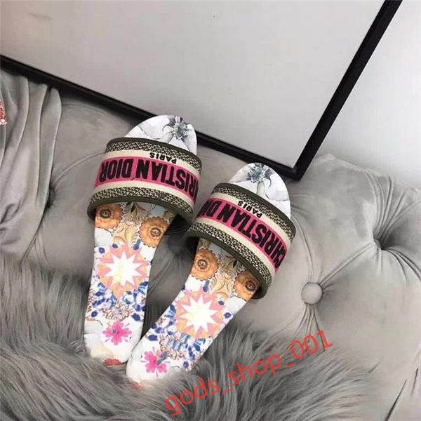 2020 fashionable luxury slippers, stylish and comfort i-color selection brings out the youthful charm of vitality, size 35-42, Black
2020 fashionable luxury slippers, stylish and comfort i-color selection brings out the youthful charm of vitality, size 35-42, Black