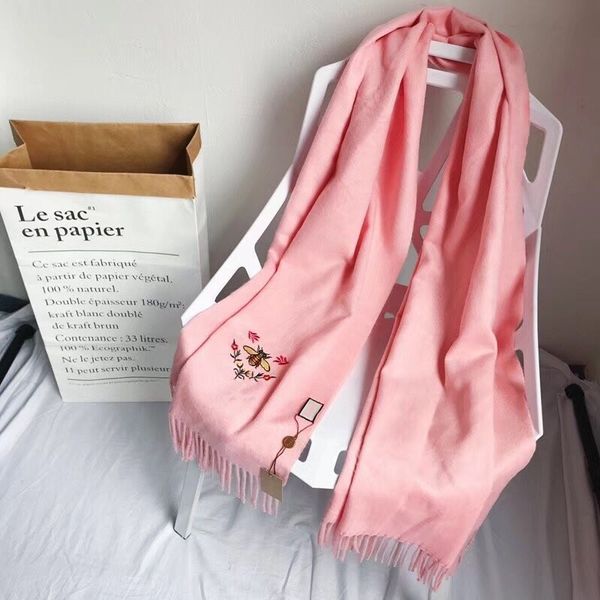 2019 double-sided the embroidery cashmere female scarf fashion 100% take thick warm scarf large shawl 180 * 65cm, Blue;gray
2019 double-sided the embroidery cashmere female scarf fashion 100% take thick warm scarf large shawl 180 * 65cm, Blue;gray