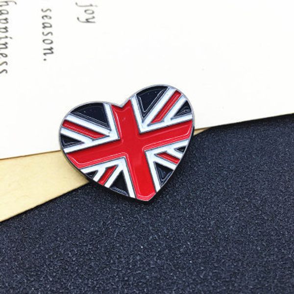 korean version of the fashionable british retro small amitabra crown british flag alloy badge pin badge badge, Gray
korean version of the fashionable british retro small amitabra crown british flag alloy badge pin badge badge, Gray