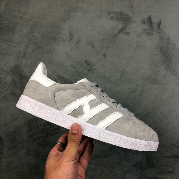 2019 new gazelle vintage casual lovers shoes campus pop girl and boy gazelle og flat superstar black gray pink blue casual sneakers 0
2019 new gazelle vintage casual lovers shoes campus pop girl and boy gazelle og flat superstar black gray pink blue casual sneakers 0