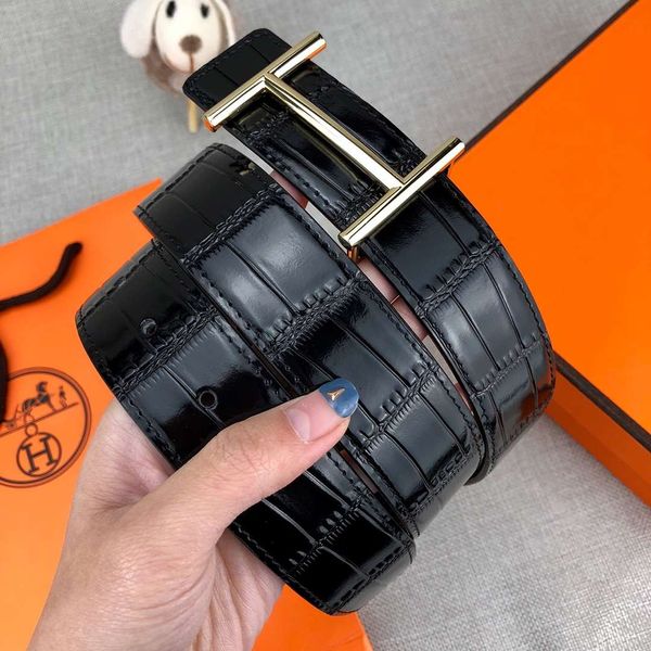 style crocodile lines designer belts luxury belt for mens woman brand belts casual smooth buckle 2 color width 34mm highly quality with box, Black;brown
style crocodile lines designer belts luxury belt for mens woman brand belts casual smooth buckle 2 color width 34mm highly quality with box, Black;brown
