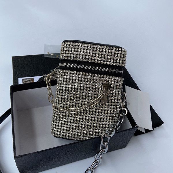 fashionable diamond bag new fashion fashion net red crossbar bag women's versatile ins one shoulder mobile phone bag
fashionable diamond bag new fashion fashion net red crossbar bag women's versatile ins one shoulder mobile phone bag