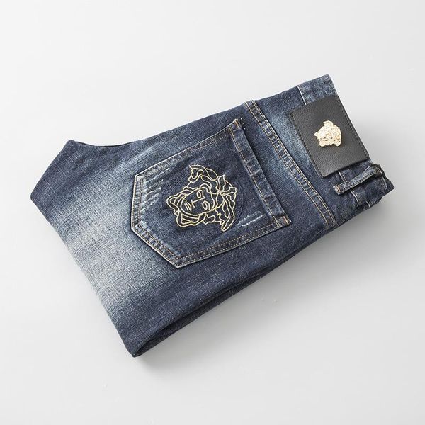 men's jeans autumn and winter fashionable embroidery trousers perfect quality and exquisite comfortable pants, Blue
men's jeans autumn and winter fashionable embroidery trousers perfect quality and exquisite comfortable pants, Blue