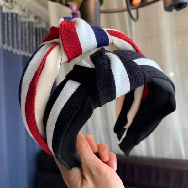 christmas headdress for women knot cross tie solid fashion velvet hair band headband girls bow hoop hair accessories twist
christmas headdress for women knot cross tie solid fashion velvet hair band headband girls bow hoop hair accessories twist