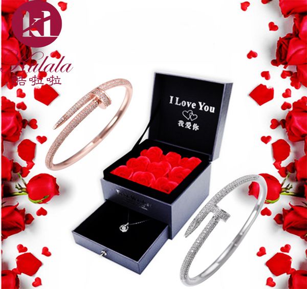 европейский американский модный бренд дизайнер ювелирных изделий дамы латунь двойной круг полный алмаз ногтей браслет 18k браслет (1шт) 3 цв, White
европейский американский модный бренд дизайнер ювелирных изделий дамы латунь двойной круг полный алмаз ногтей браслет 18k браслет (1шт) 3 цв, White