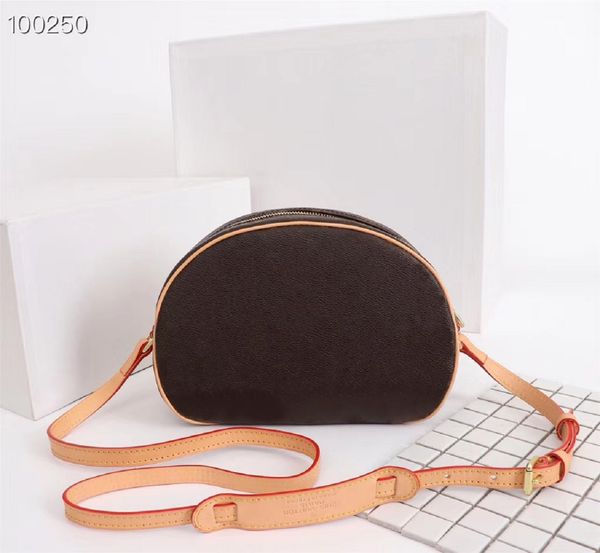 2020designer stlye famous brand bumbag cross body shoulder bag autn material waist bags bumbag m51221 cross fanny pack bum waist bags
2020designer stlye famous brand bumbag cross body shoulder bag autn material waist bags bumbag m51221 cross fanny pack bum waist bags