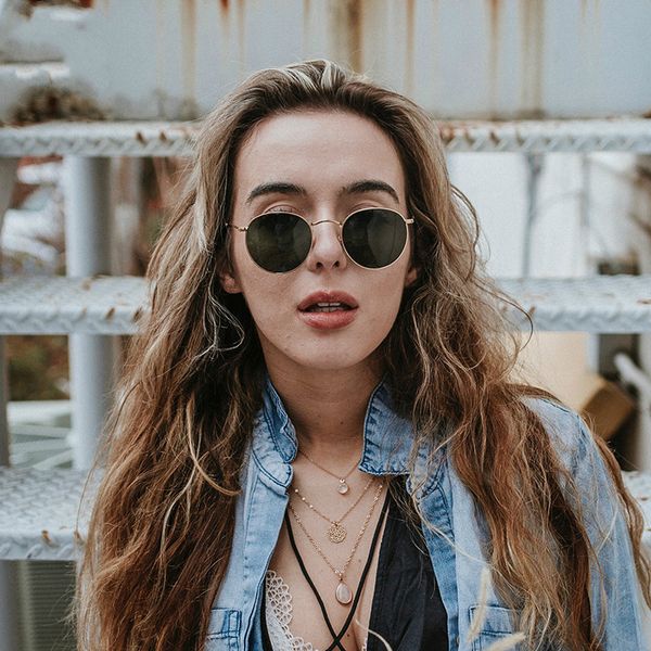 classic round alloy sunglasses women brand designer sunglasses small frame sun glasses vintage metal oculos feminino, White;black
classic round alloy sunglasses women brand designer sunglasses small frame sun glasses vintage metal oculos feminino, White;black
