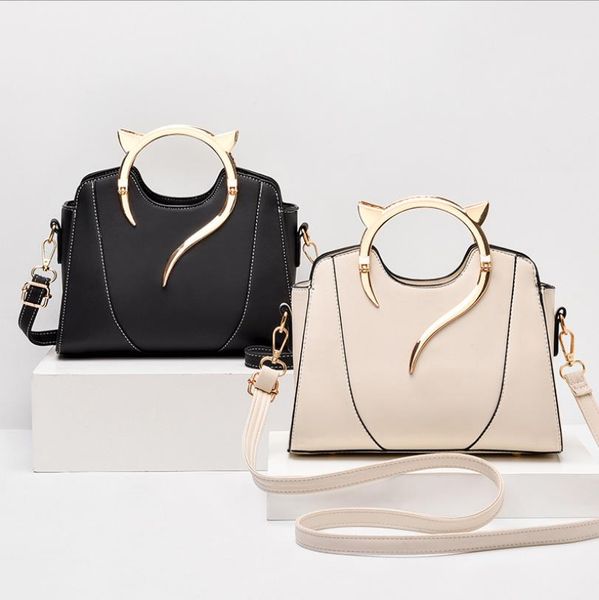 Simple Trend Women's Small Bags New Handbag Versatile Quality Single Shoulder Bag Fashion Atmosphere Messenger Bags
Simple Trend Women's Small Bags New Handbag Versatile Quality Single Shoulder Bag Fashion Atmosphere Messenger Bags
