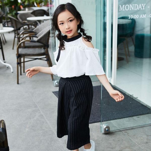 girls summer chiffon fashionable girls super foreign style suit 2020 children's fashionable children's wear two-piece suit
girls summer chiffon fashionable girls super foreign style suit 2020 children's fashionable children's wear two-piece suit