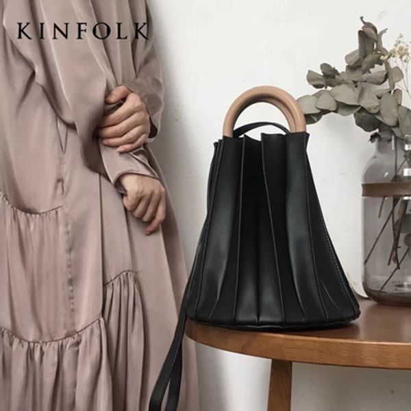 designer three-dimensional pleated wood women ring bags retro simple bucket bag women shoulder messenger bags totes handbags
designer three-dimensional pleated wood women ring bags retro simple bucket bag women shoulder messenger bags totes handbags