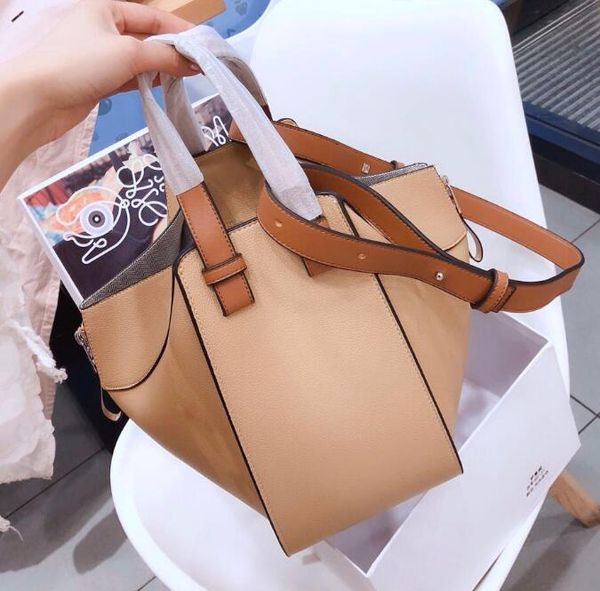 2020 new style designer luxury handbags purses changeable brand women bags designer crossbody bag shoulder bag with box
2020 new style designer luxury handbags purses changeable brand women bags designer crossbody bag shoulder bag with box