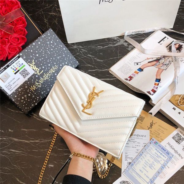 Ladie chain de ign houlder me enger bag white fa hion outdoor travel bag women cla ic wallet