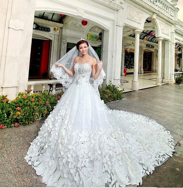 sweet heart beaded bling bling rhinestones applique flower a-line cathedral train pretty bridal gowns vintage wedding dresses, White
sweet heart beaded bling bling rhinestones applique flower a-line cathedral train pretty bridal gowns vintage wedding dresses, White