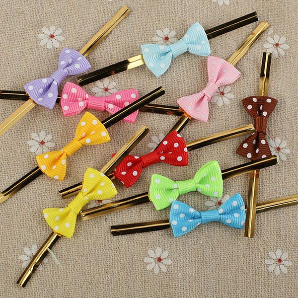 20 pcs cute metallic twist wire tie bowknot polka dot ties cookie cake tools bag gift wrapping diy wedding decoration party gift
20 pcs cute metallic twist wire tie bowknot polka dot ties cookie cake tools bag gift wrapping diy wedding decoration party gift