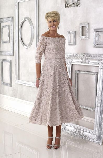 off the shoulder mother of the bride dresses long sleeve tea length wedding guest dress lace 3d appliqued formal evening gown m006, Black;red
off the shoulder mother of the bride dresses long sleeve tea length wedding guest dress lace 3d appliqued formal evening gown m006, Black;red