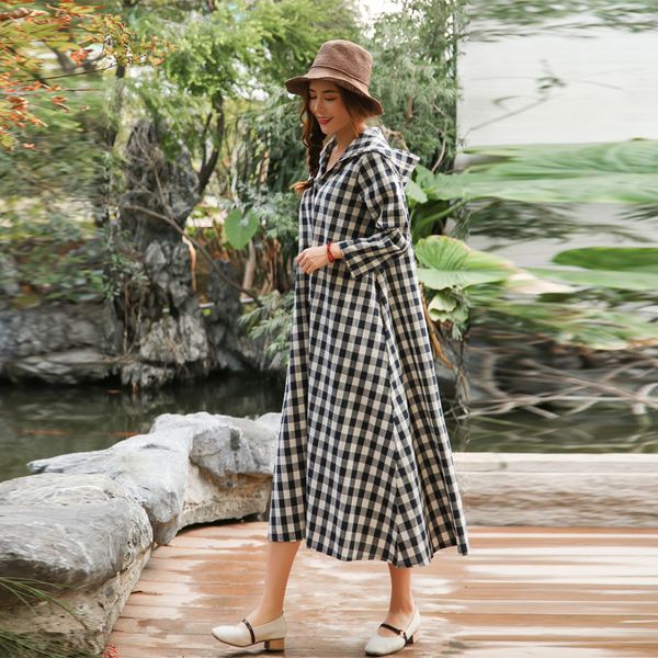 indie folk style plaid hooded women trench coat long loose v-neck plus size cotton linen a-line lady elegant outwear coat, Tan;black
indie folk style plaid hooded women trench coat long loose v-neck plus size cotton linen a-line lady elegant outwear coat, Tan;black