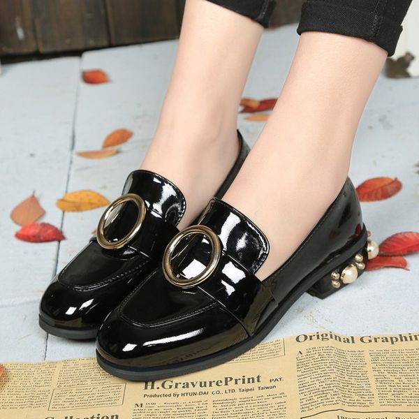 2020 woman pearl decoration shoes fashion flats pu leather soft female slip on lazy slippers ladies casual flat loafers j14-91, Black
2020 woman pearl decoration shoes fashion flats pu leather soft female slip on lazy slippers ladies casual flat loafers j14-91, Black