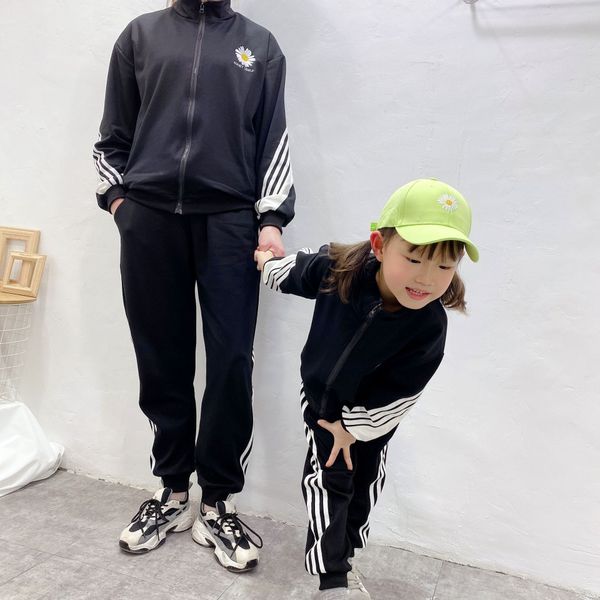2020 autumn fan little daisy children's parent-child striped casual suit mi853rbq shx9, White
2020 autumn fan little daisy children's parent-child striped casual suit mi853rbq shx9, White
