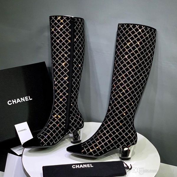 autumn and winter new women's boots, scrub, thick and pointed, high boots, fashion trends, wild, let your legs stretch in an instant
autumn and winter new women's boots, scrub, thick and pointed, high boots, fashion trends, wild, let your legs stretch in an instant