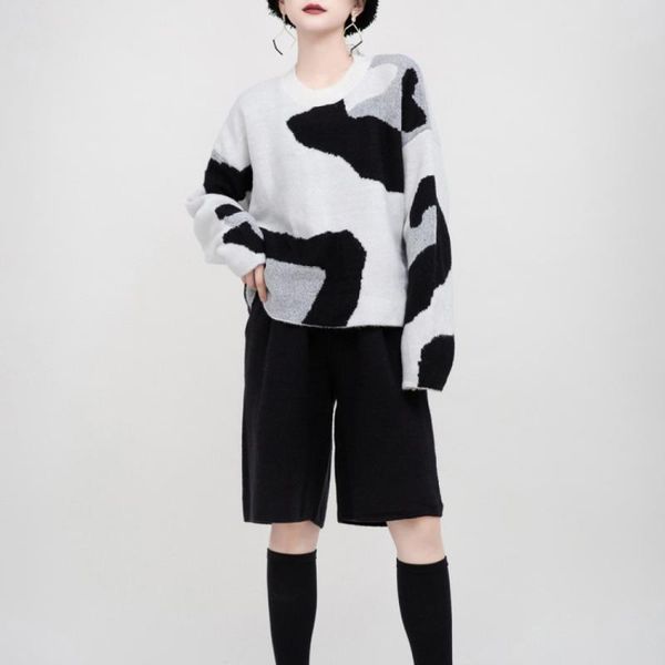 2020 women spring autumn new fashion cow pattern knitting sweater casual loose slim round neck long sleeve pullovers large size, White;black
2020 women spring autumn new fashion cow pattern knitting sweater casual loose slim round neck long sleeve pullovers large size, White;black