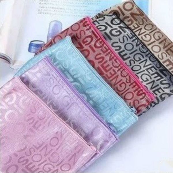 toiletry bag waterproof cosmetic bag printing letters cute makeup toiletry storage gift neceser mujer wholesale
toiletry bag waterproof cosmetic bag printing letters cute makeup toiletry storage gift neceser mujer wholesale