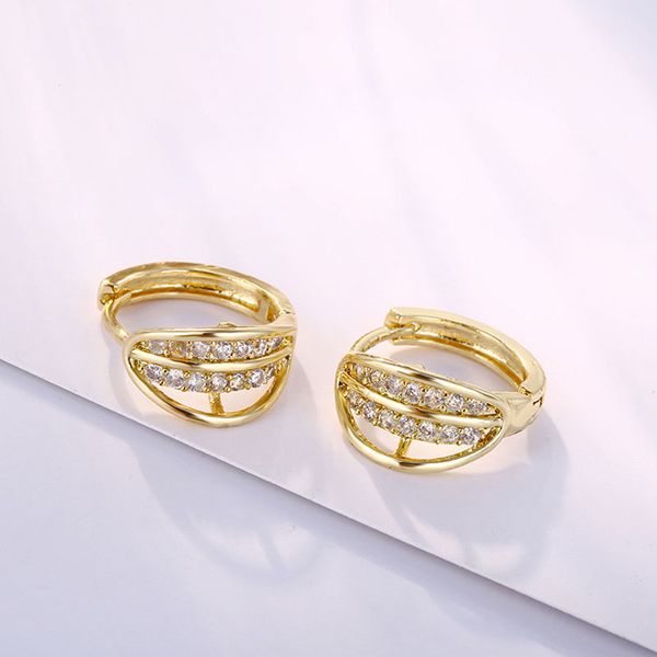 fashion lady rose gold crystal zircon plating gold silver temperament atmosphere geometric ear clip jewelry gift 
fashion lady rose gold crystal zircon plating gold silver temperament atmosphere geometric ear clip jewelry gift