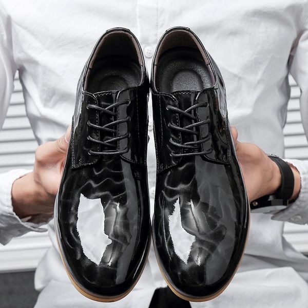 black leather shoes 2019 spring and autumn fashion comfortable and breathable lace-up business men's shoes large size 48
black leather shoes 2019 spring and autumn fashion comfortable and breathable lace-up business men's shoes large size 48