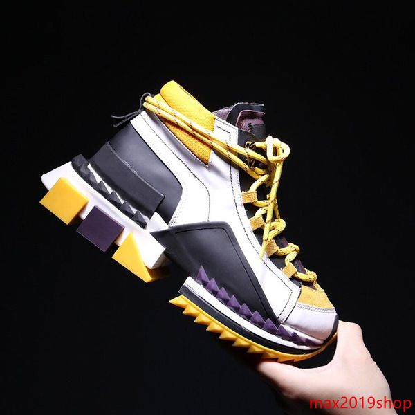 old shoes female 2019 spring and autumn new small white net red models increase student fashion wild sports shoes casual shoes winter
old shoes female 2019 spring and autumn new small white net red models increase student fashion wild sports shoes casual shoes winter