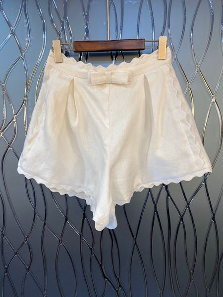 the new autumn and winter 2019 women's wild simple bow waist casual shorts 1202, White;black
the new autumn and winter 2019 women's wild simple bow waist casual shorts 1202, White;black