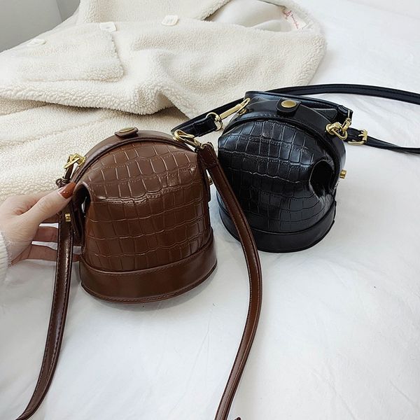 розовый sugao роскошные сумки через плечо дизайнер crossbody сумки дизайнерский кошелек ведро сумка леди сумки посыльного искусственная кожа
розовый sugao роскошные сумки через плечо дизайнер crossbody сумки дизайнерский кошелек ведро сумка леди сумки посыльного искусственная кожа