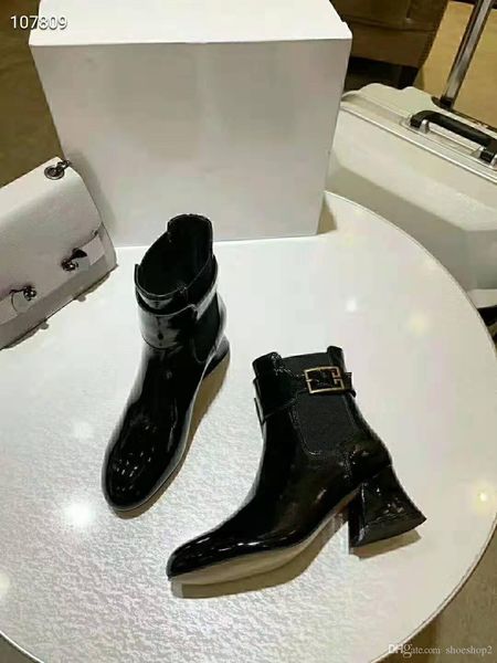 2019 new boots for women fashionable and exquisite womens boots high heels and genuine leather outdoors fashion boots us35-40, Black 
2019 new boots for women fashionable and exquisite womens boots high heels and genuine leather outdoors fashion boots us35-40, Black