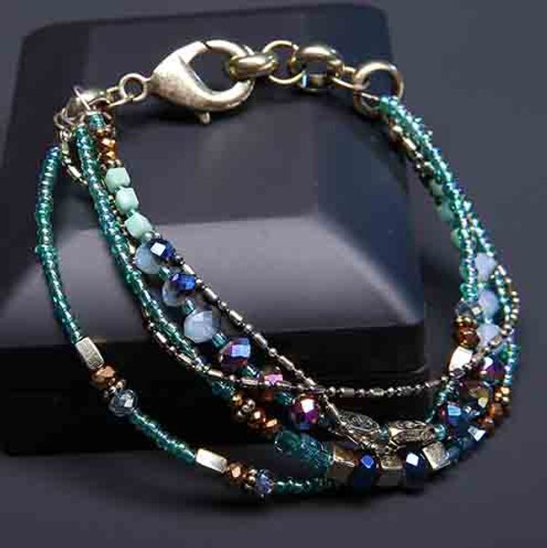 fashion retro multi-layer glass beads strands exquisite handmade women bracelet wholesale and retail, Black
fashion retro multi-layer glass beads strands exquisite handmade women bracelet wholesale and retail, Black
