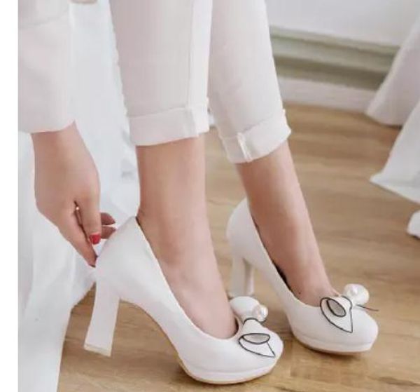 2019 bowknot women's shoes in spring and autumn with new style high heel coarse heel round head @106, Black
2019 bowknot women's shoes in spring and autumn with new style high heel coarse heel round head @106, Black