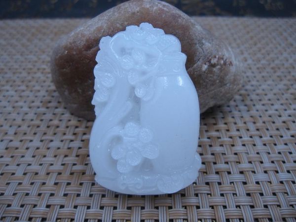 tjp natural carved calcite jade chinese plum blossom pendants necklace pendant white jade with certificate together, Silver
tjp natural carved calcite jade chinese plum blossom pendants necklace pendant white jade with certificate together, Silver