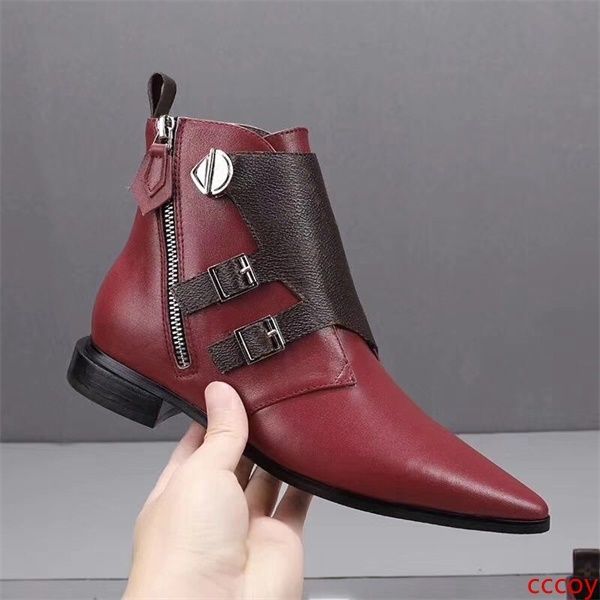 2019 women jumble flat ankle boots with charming pointed toes designer shoes genuine leather martin boots winter boots with size 42
2019 women jumble flat ankle boots with charming pointed toes designer shoes genuine leather martin boots winter boots with size 42