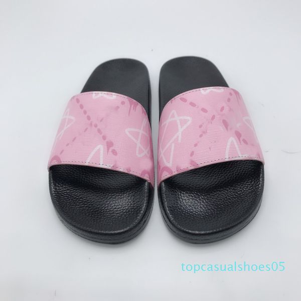 2020 big size 35-48 flower black rubber slide slippers green red white stripe fashion design men women with box classicflat t05
2020 big size 35-48 flower black rubber slide slippers green red white stripe fashion design men women with box classicflat t05