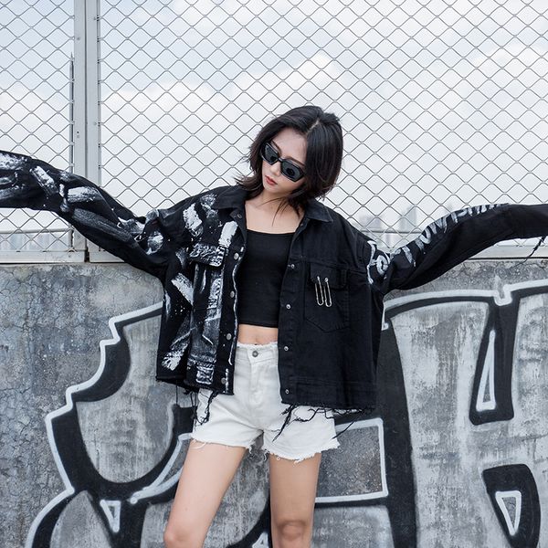 new 2018 black graffiti print denim jacket coat women autumn casual hem tassel jeans outerwear coat female winter basic jackets, Black;brown
new 2018 black graffiti print denim jacket coat women autumn casual hem tassel jeans outerwear coat female winter basic jackets, Black;brown